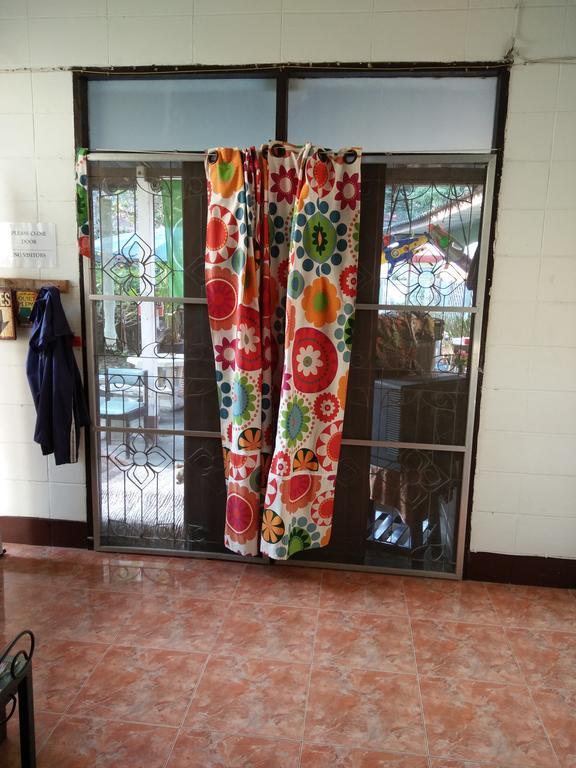 Samlanjed Guesthouse チエンマイ エクステリア 写真
