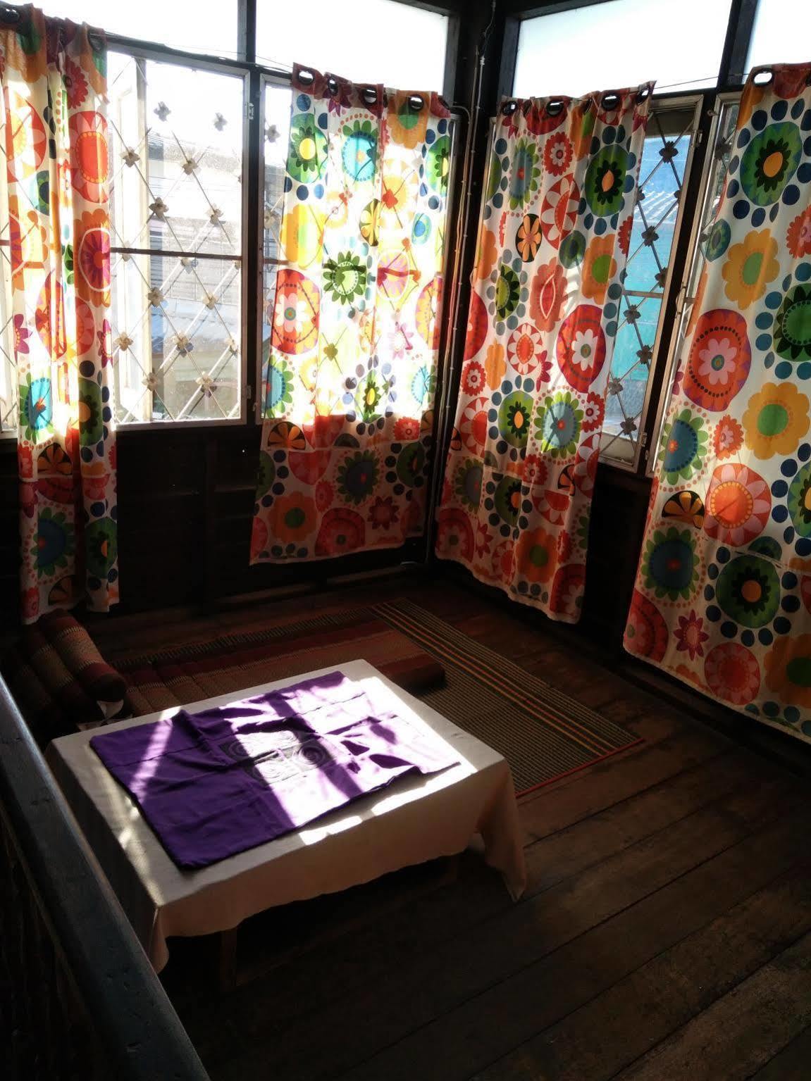 Samlanjed Guesthouse チエンマイ エクステリア 写真